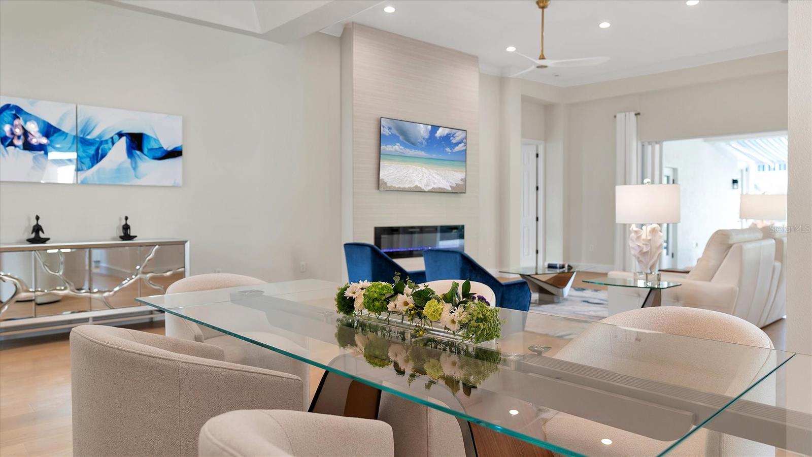 UNIVERSITY PARK COUNTRY CLUB - Residential