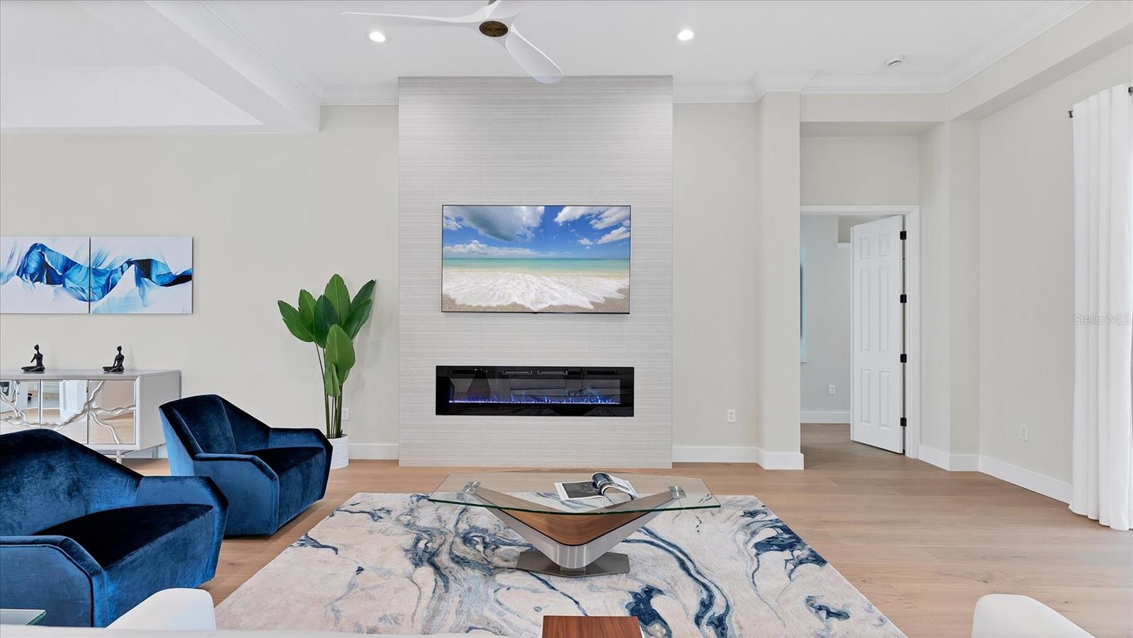 UNIVERSITY PARK COUNTRY CLUB - Residential