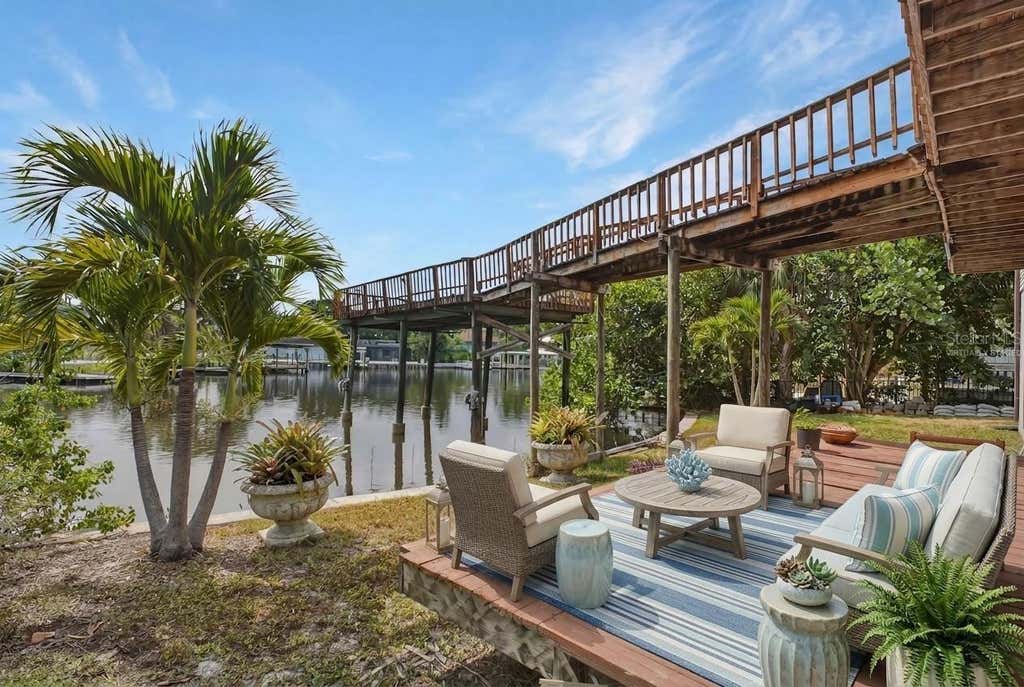 Photo of 5 Venetian Court, Tarpon Springs, FL 34689 (MLS # TB8525838)