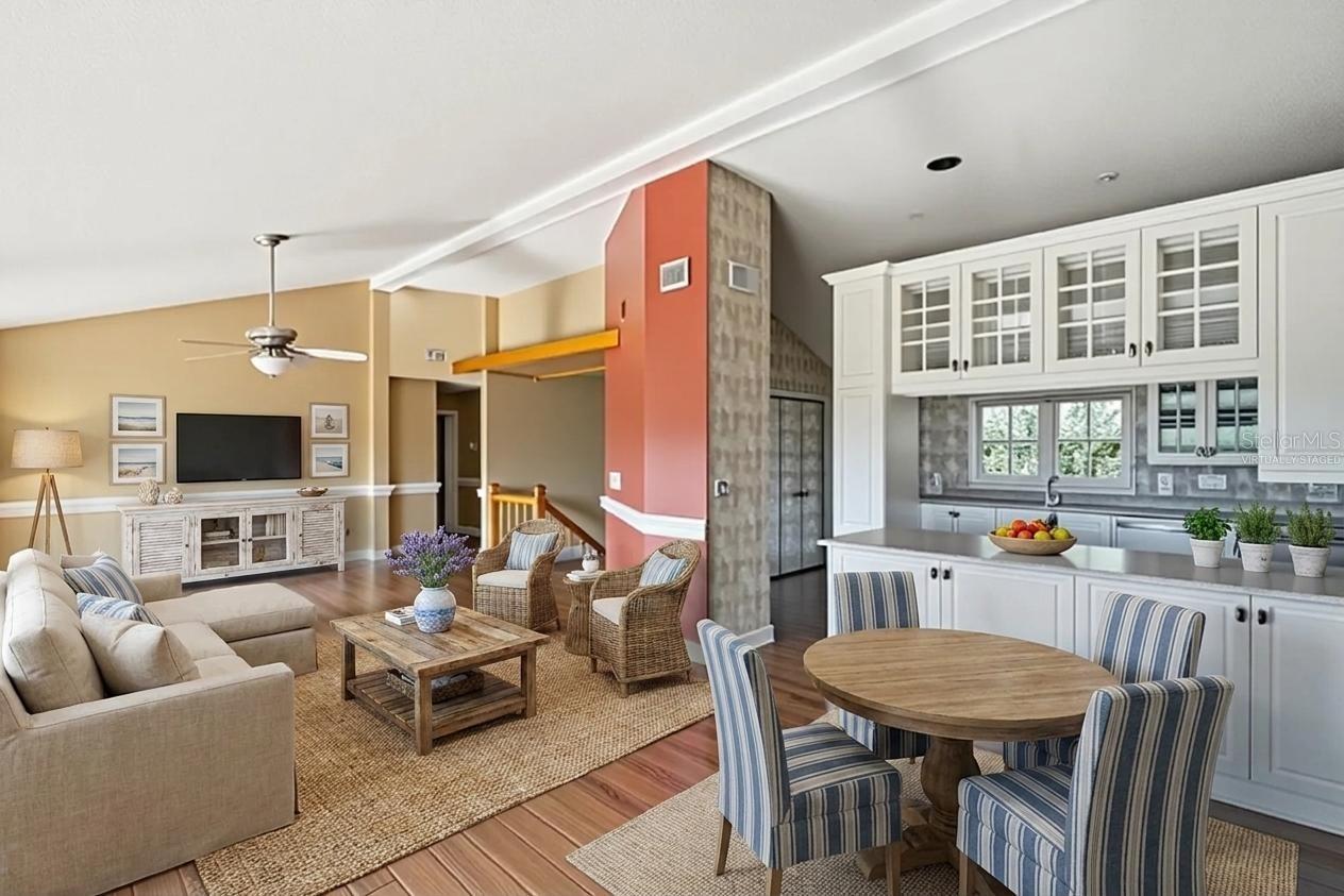 5 VENETIAN COURT