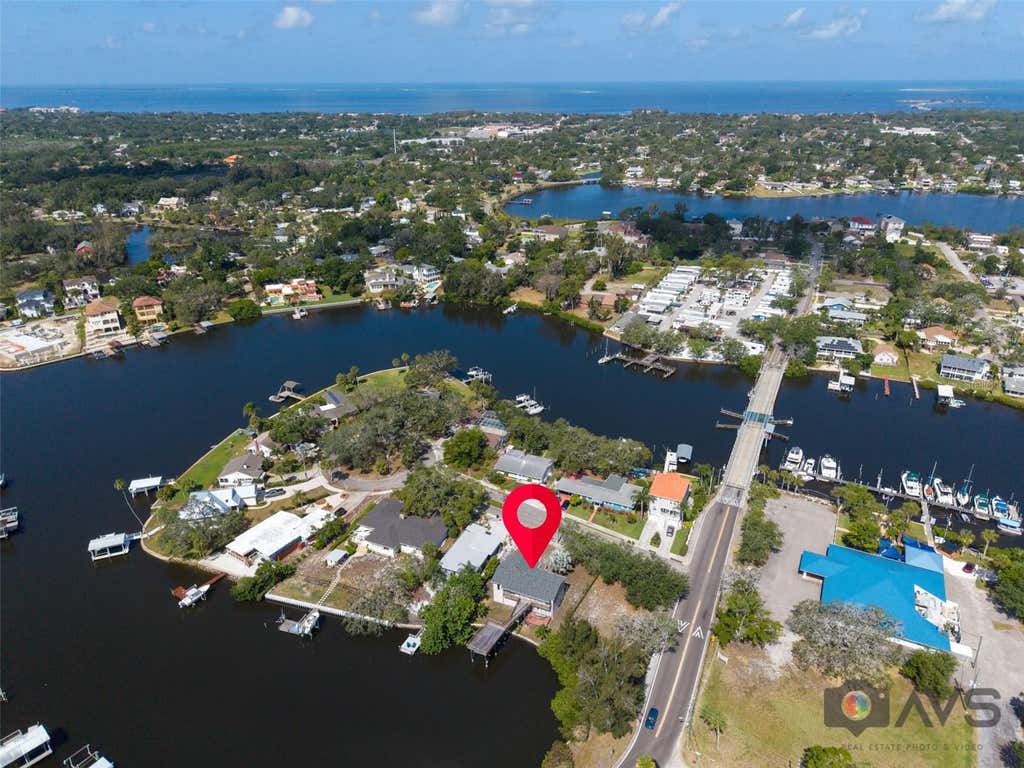 Photo of 5 Venetian Court, Tarpon Springs, FL 34689 (MLS # TB8525838)