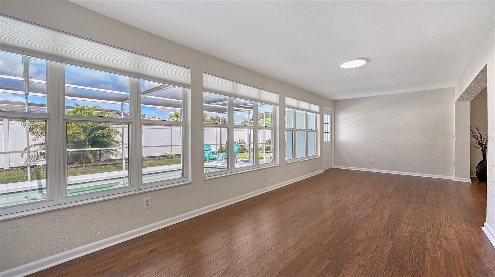 GULF GATE WOODS - Residential