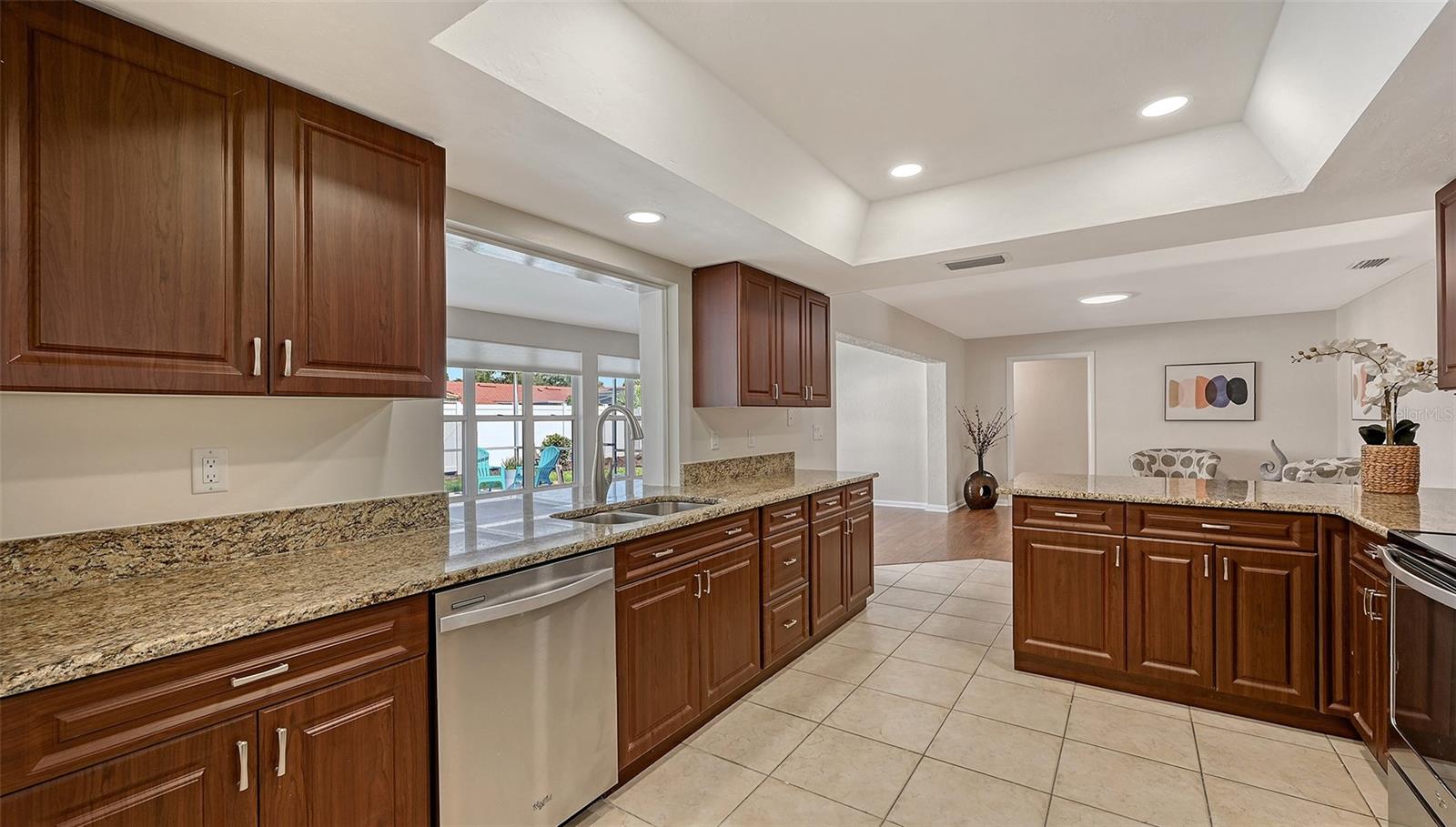 GULF GATE WOODS - Residential