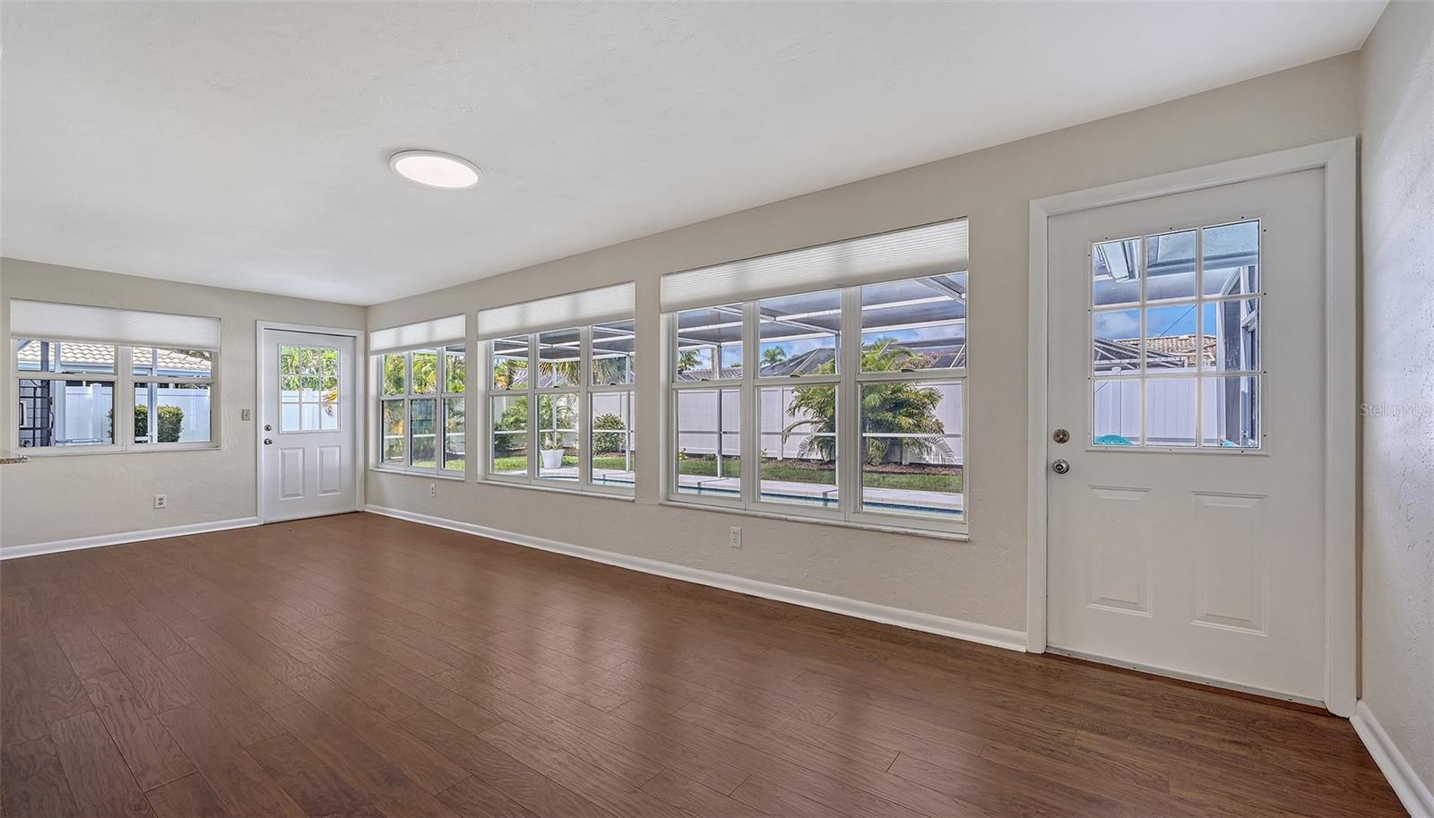 GULF GATE WOODS - Residential