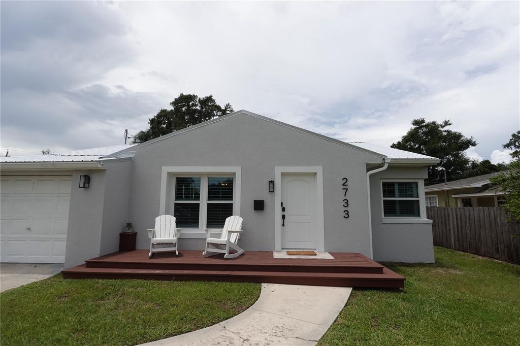 Photo of 2733 Woodland Hills Avenue, Lakeland, FL 33803 (MLS # TB8468776)