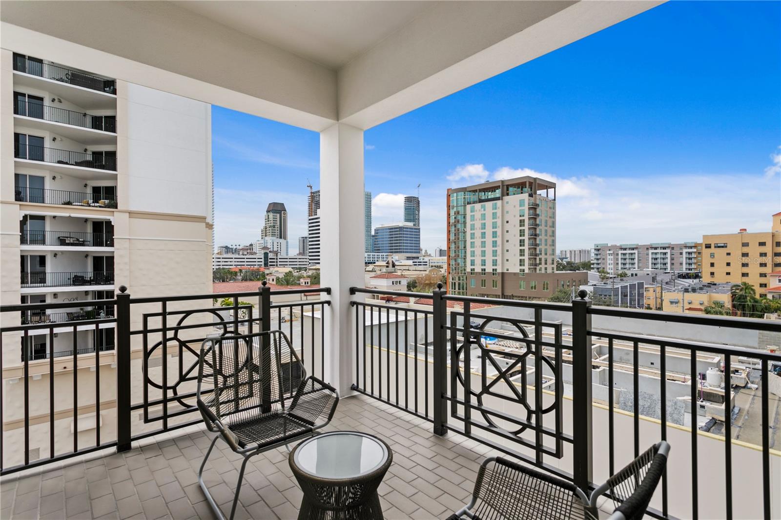 ROWLAND PLACE CONDO - Residential