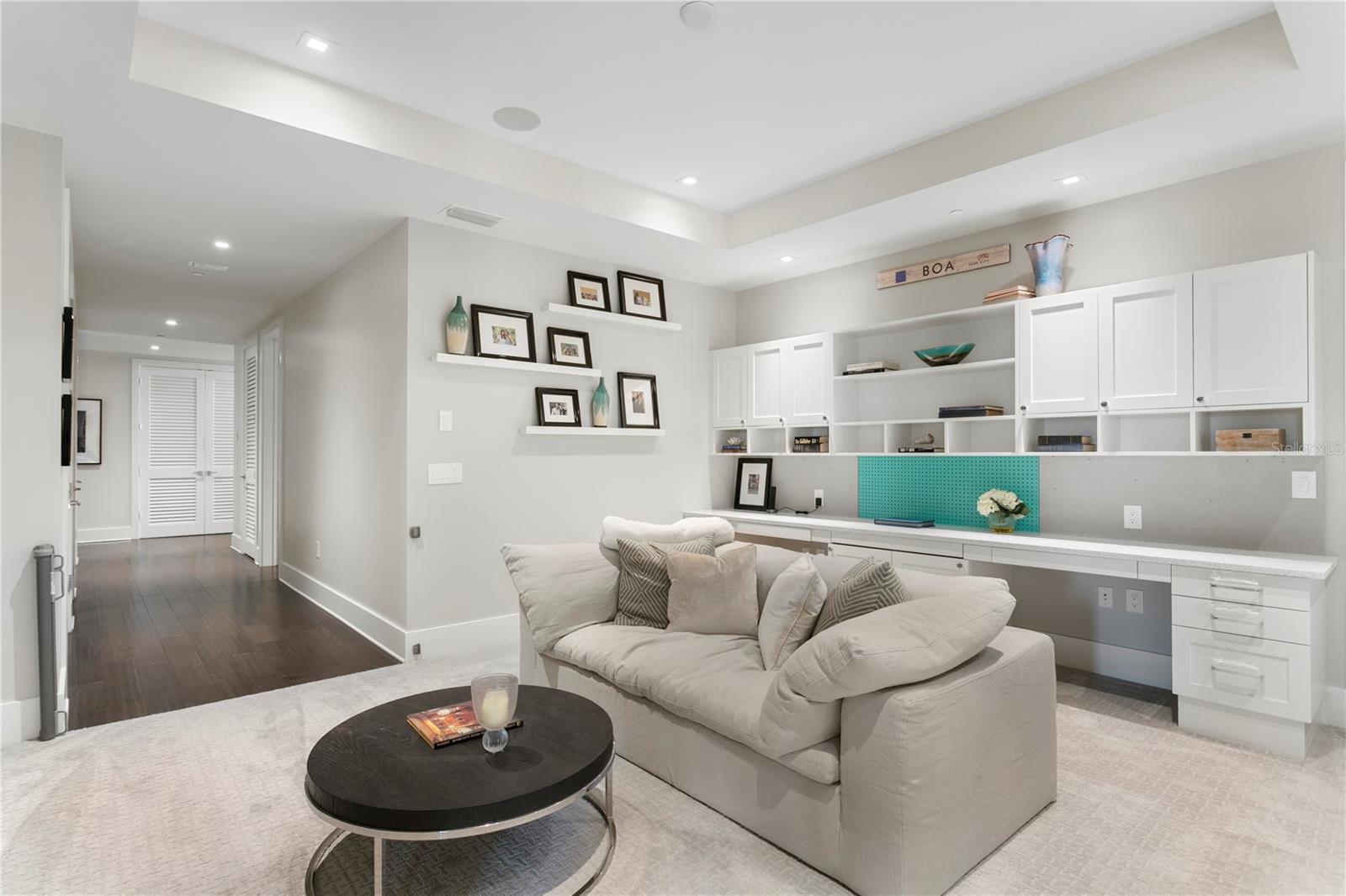 ROWLAND PLACE CONDO - Residential