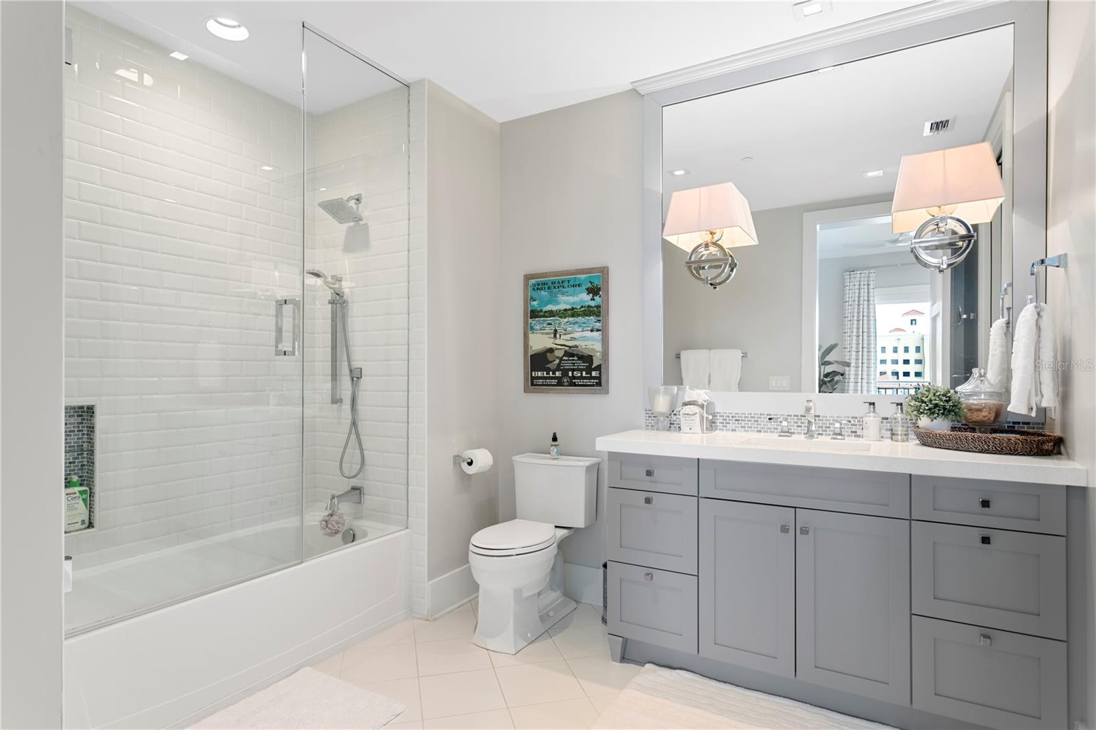 ROWLAND PLACE CONDO - Residential