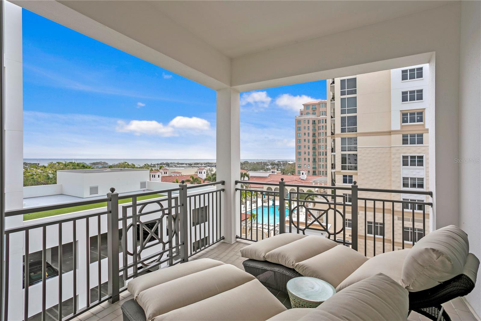 ROWLAND PLACE CONDO - Residential
