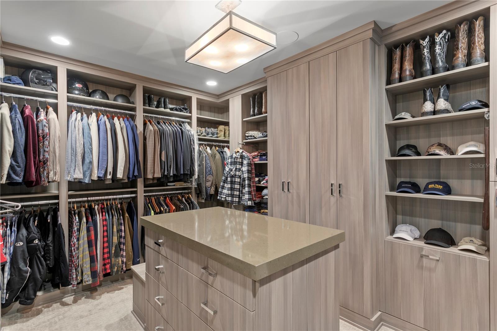 ROWLAND PLACE CONDO - Residential