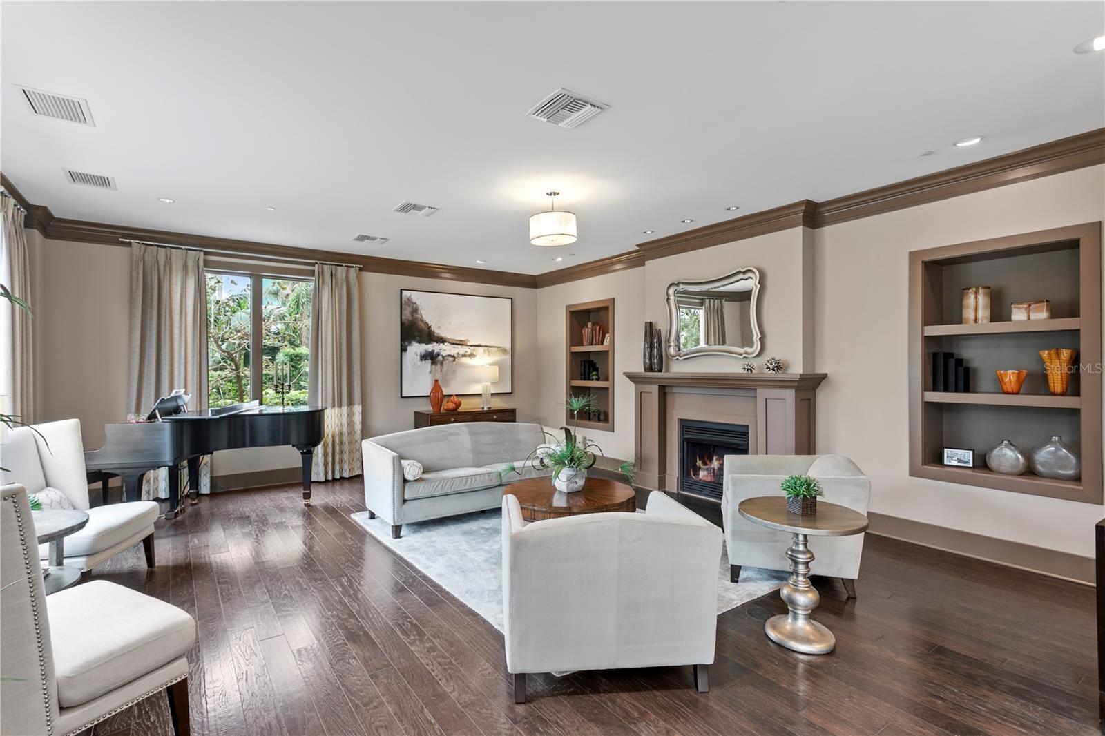 ROWLAND PLACE CONDO - Residential