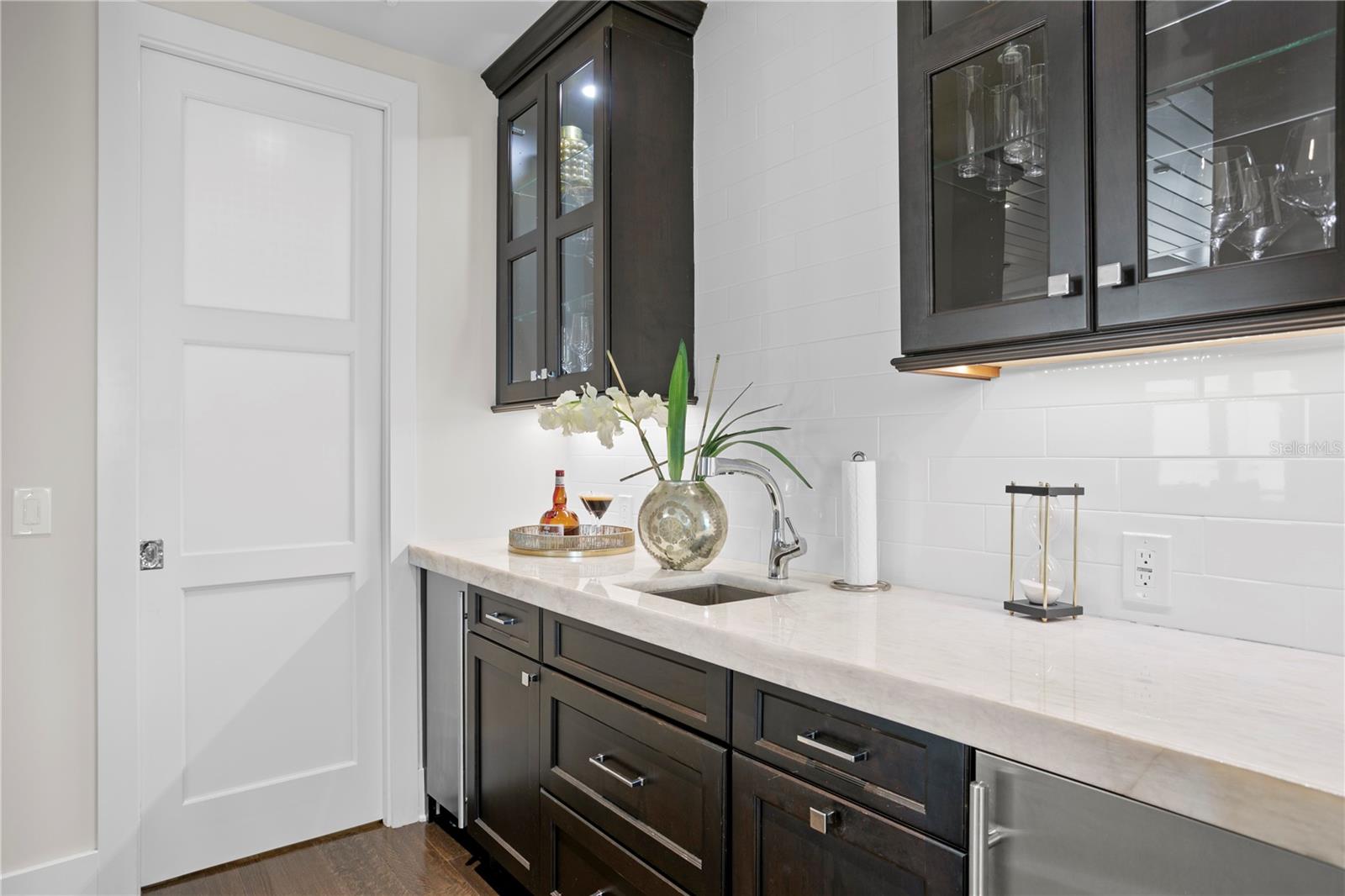 ROWLAND PLACE CONDO - Residential