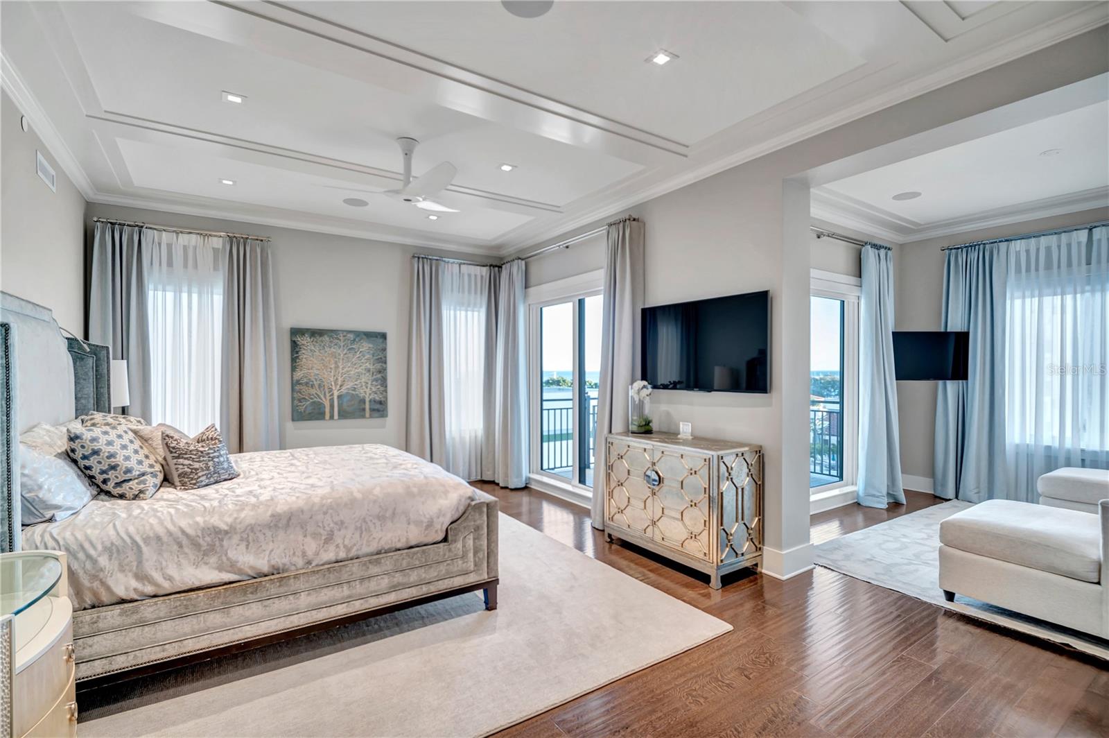 ROWLAND PLACE CONDO - Residential