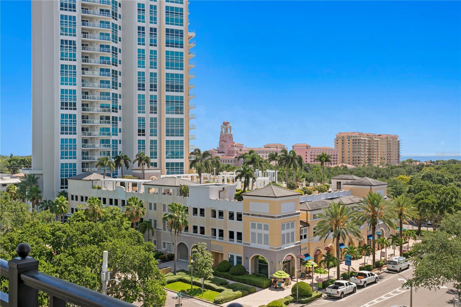 ROWLAND PLACE CONDO - Residential