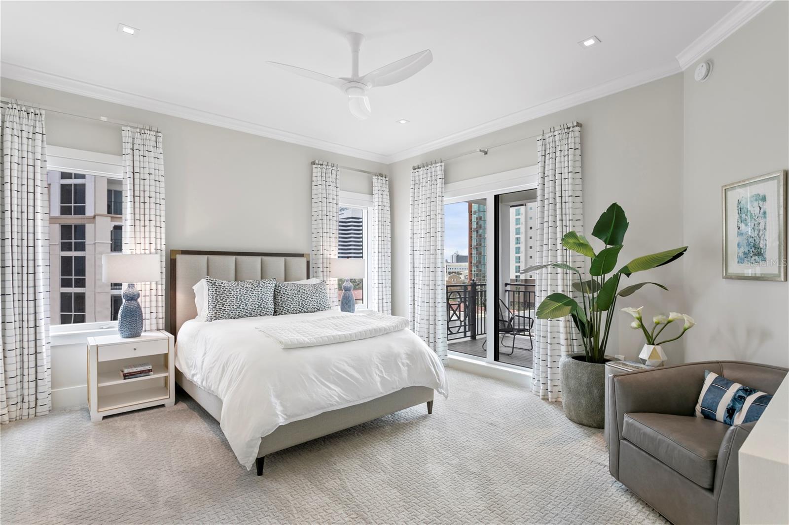 ROWLAND PLACE CONDO - Residential