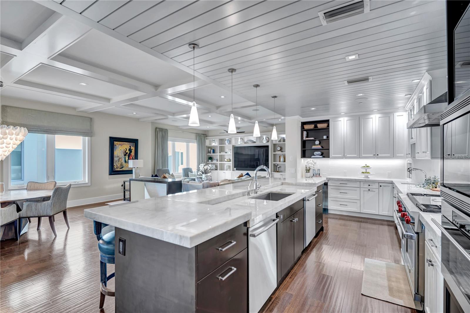 ROWLAND PLACE CONDO - Residential