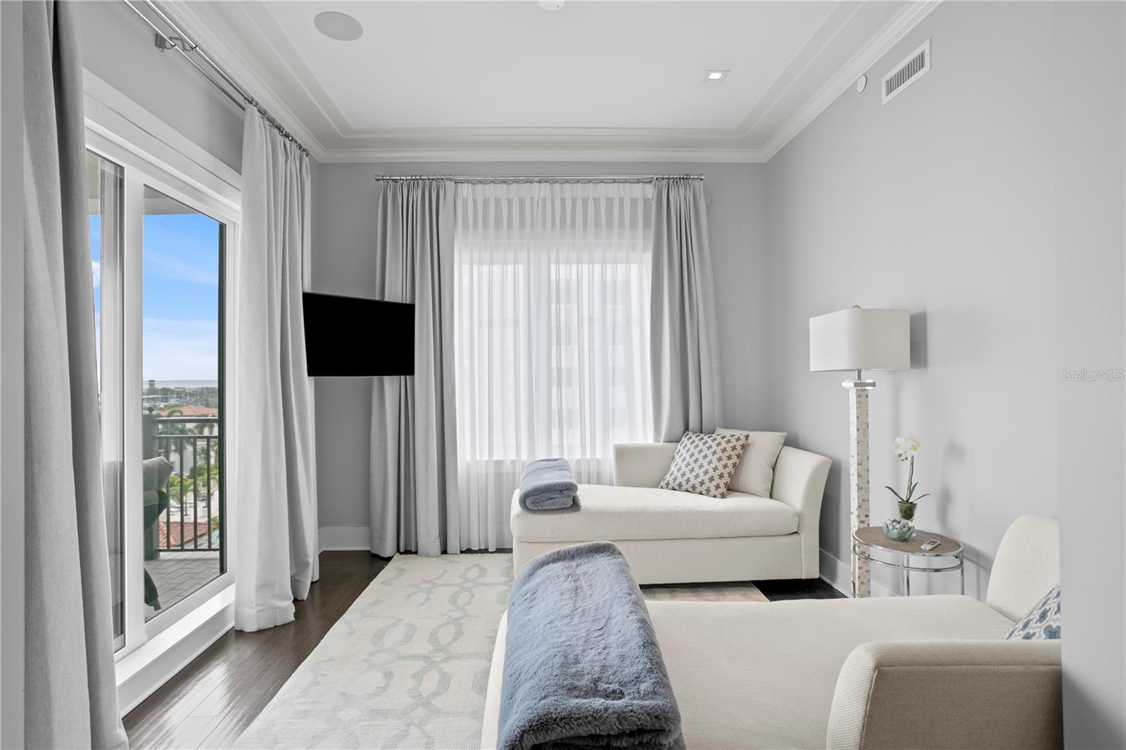 ROWLAND PLACE CONDO - Residential
