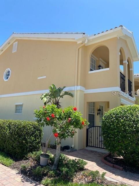 VILLAGEWALK - Residential Lease