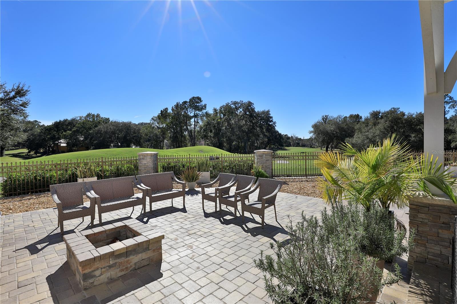 COUNTRY CLUB/OCALA UN 02 - Residential