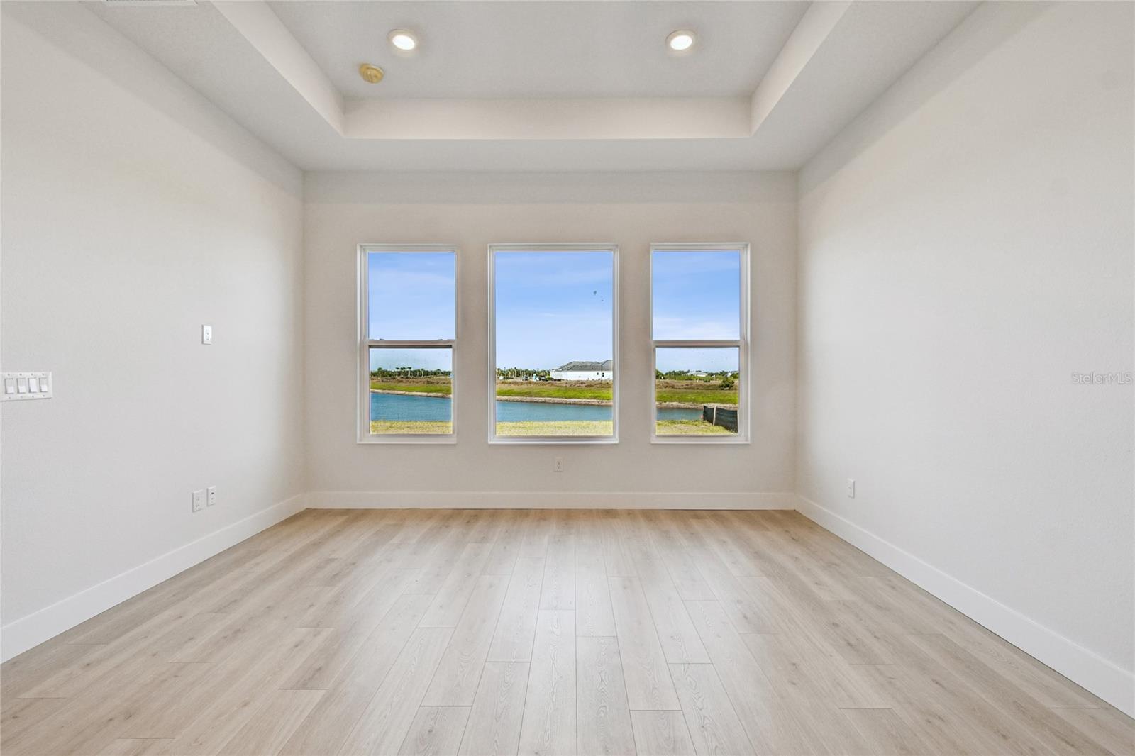 PALMERA AT WELLEN PARK - Residential