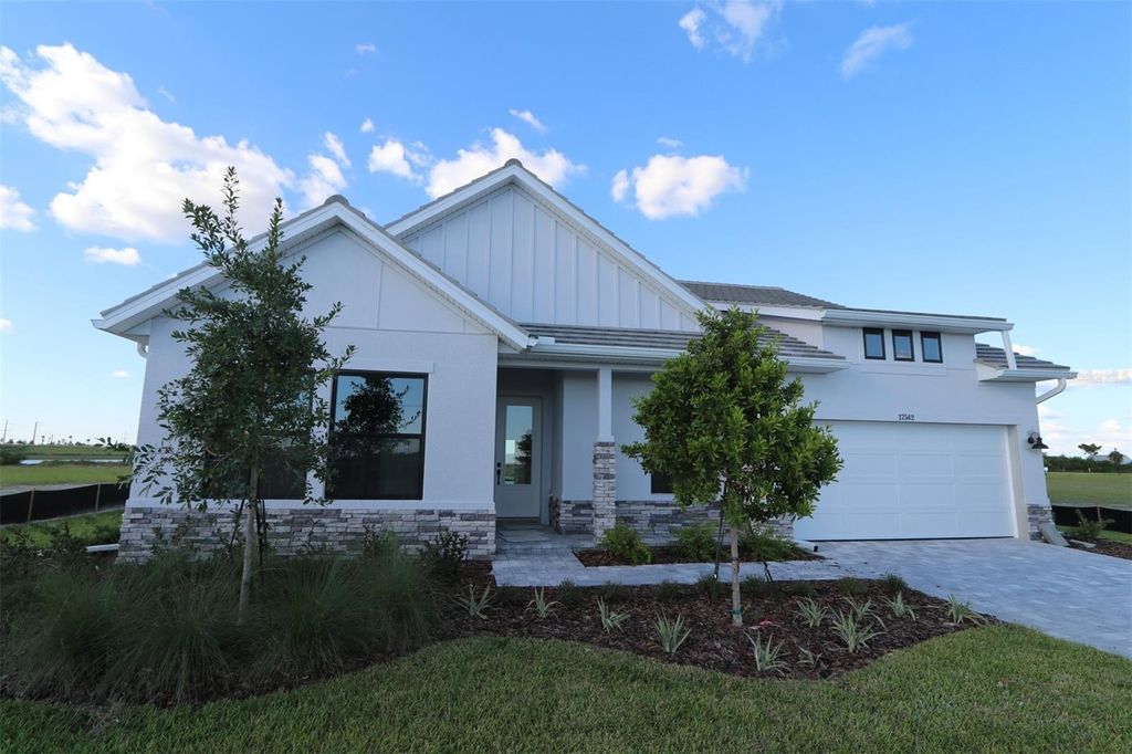 Photo of 17542 Foxtail Loop, Venice, FL 34293 (MLS # TB8431004)