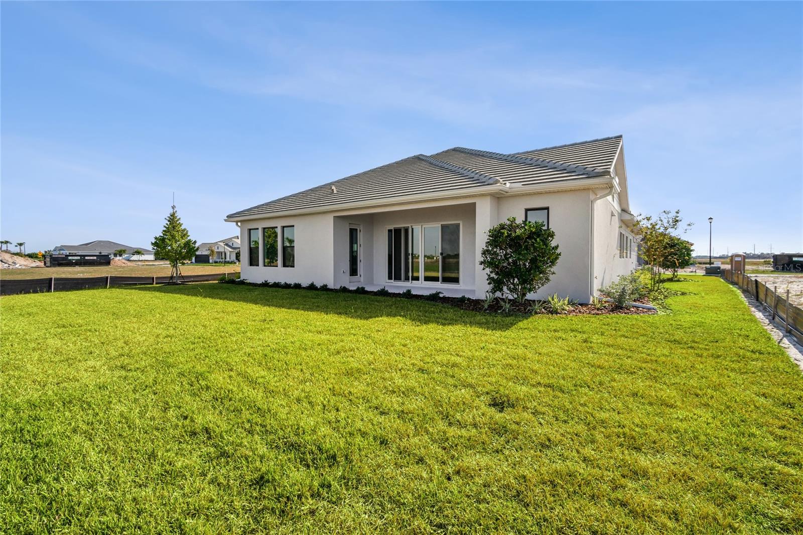 PALMERA AT WELLEN PARK - Residential