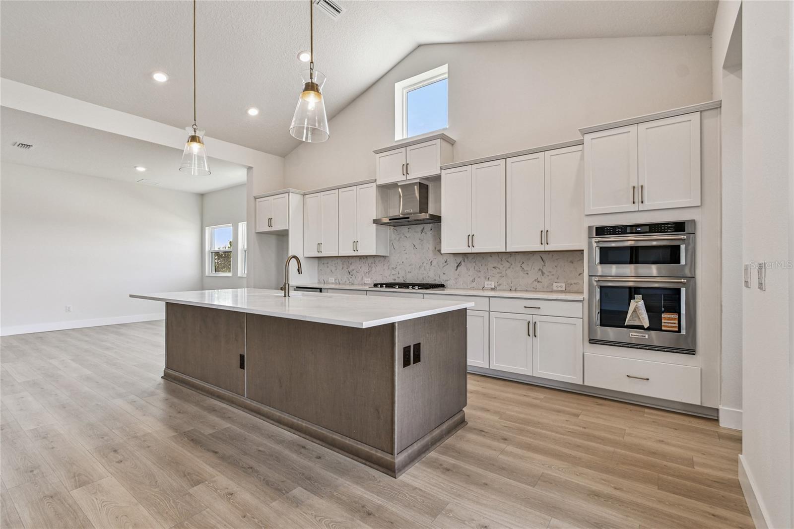 PALMERA AT WELLEN PARK - Residential