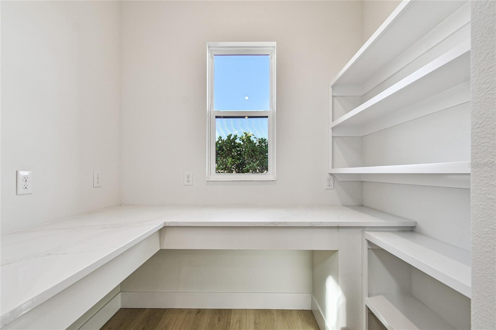 PALMERA AT WELLEN PARK - Residential