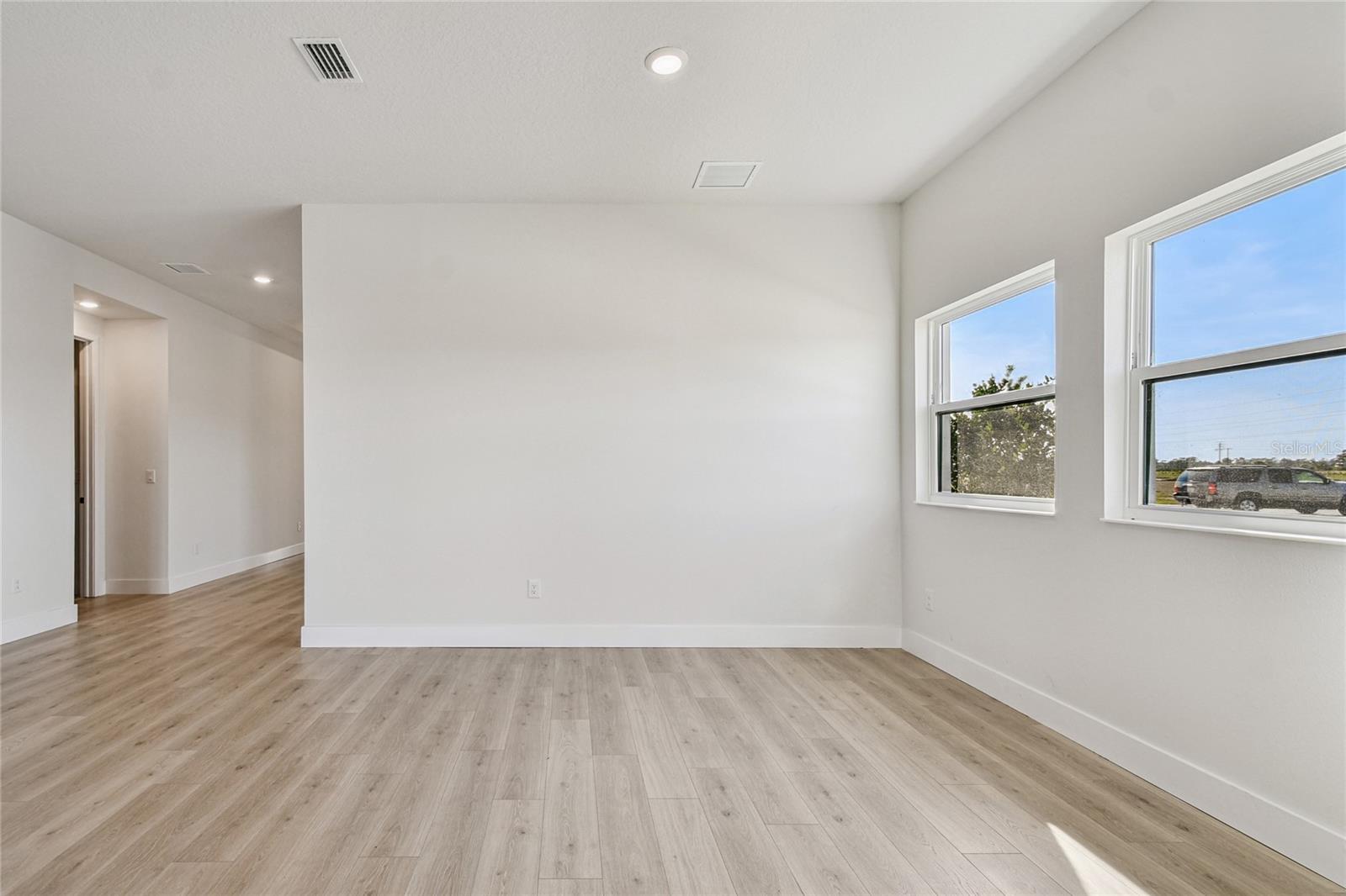 PALMERA AT WELLEN PARK - Residential