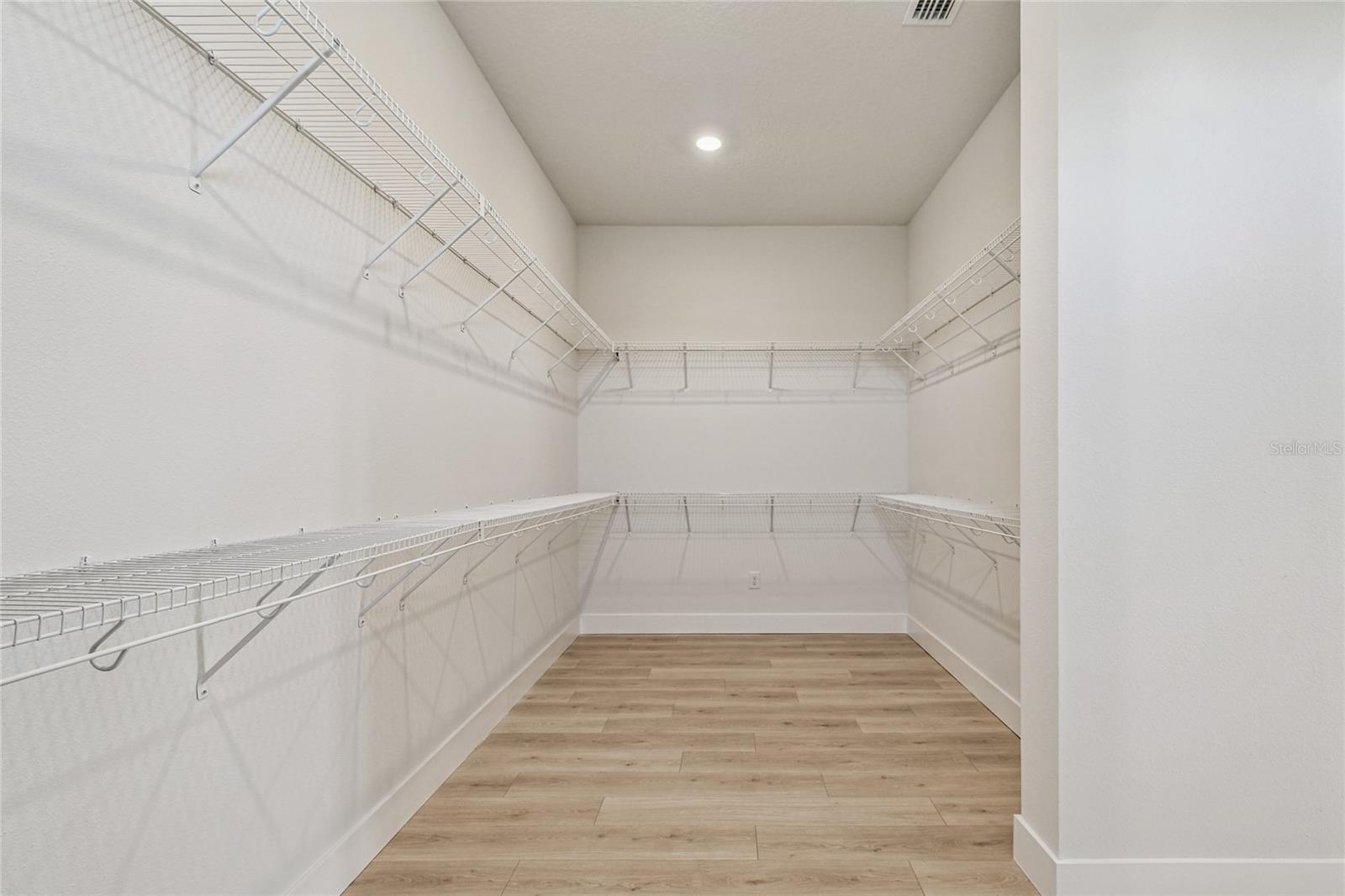 PALMERA AT WELLEN PARK - Residential