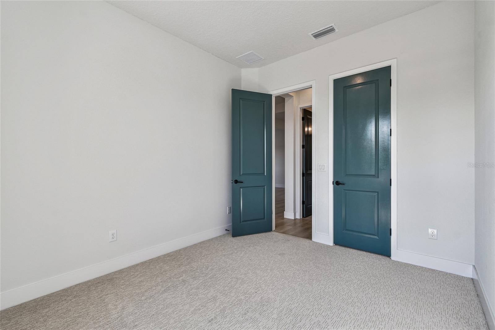 PALMERA AT WELLEN PARK - Residential