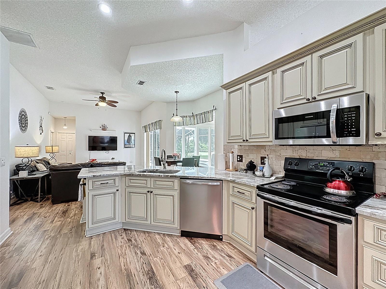 SOUTHERN DUNES ESTATES - Residential