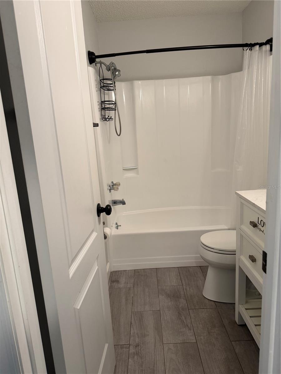 OAKBROOK VILLAGE - Residential