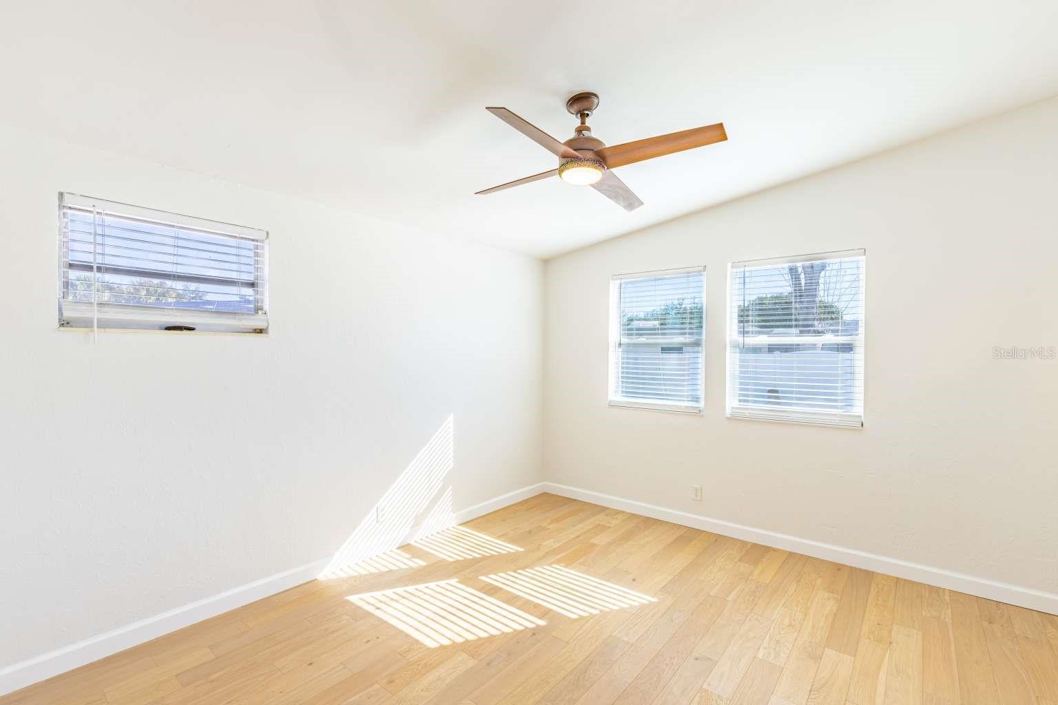 LAKEWOOD ESTATES SUB OF TR 14 - Residential