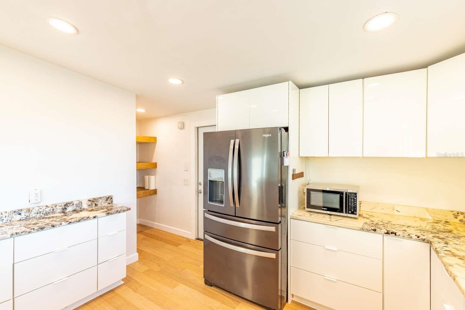 LAKEWOOD ESTATES SUB OF TR 14 - Residential