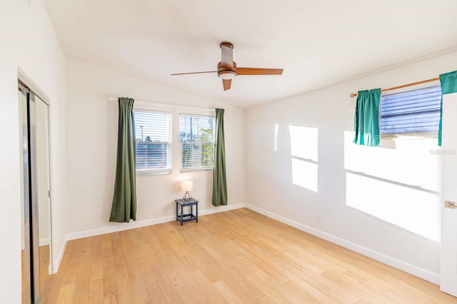 LAKEWOOD ESTATES SUB OF TR 14 - Residential