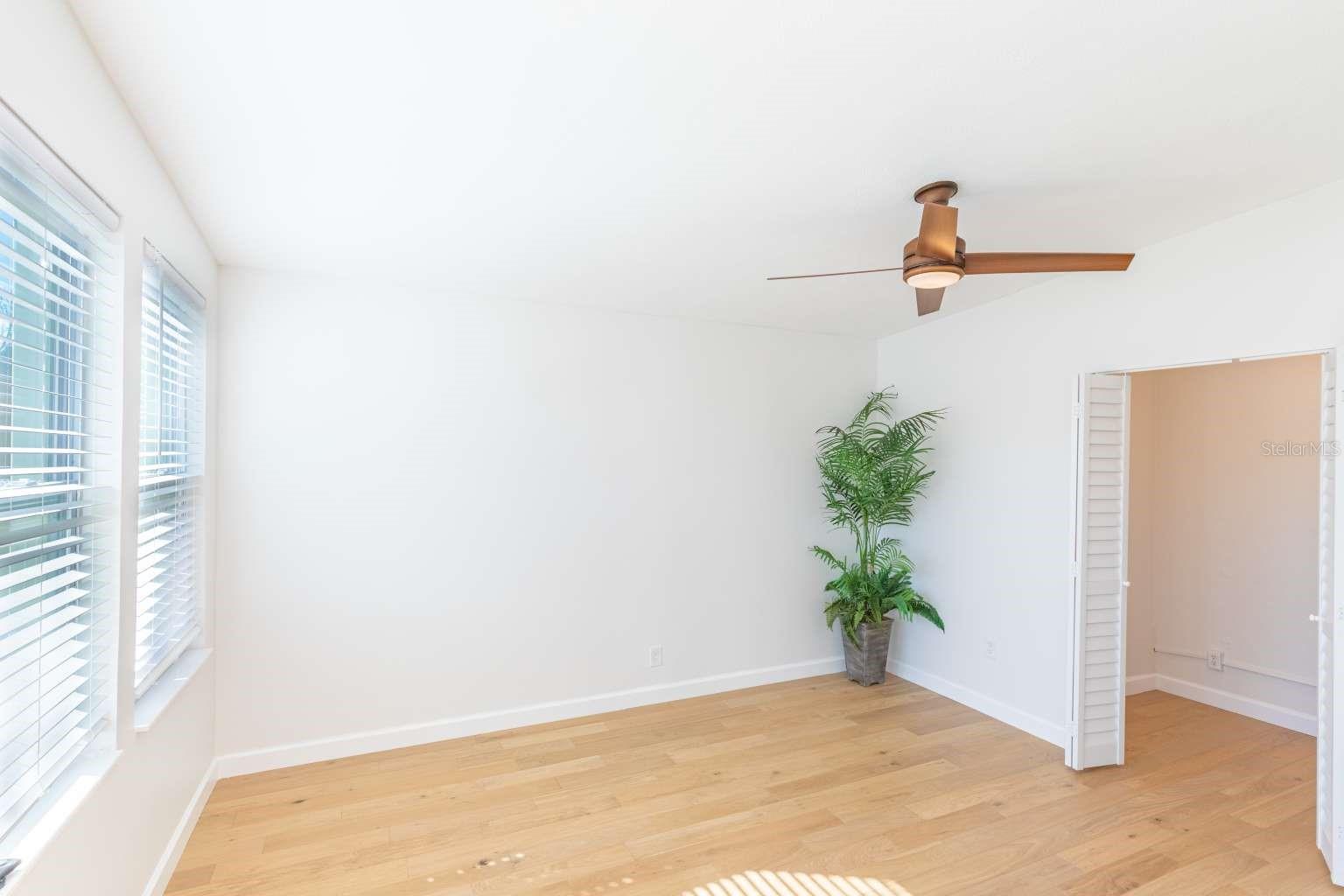 LAKEWOOD ESTATES SUB OF TR 14 - Residential