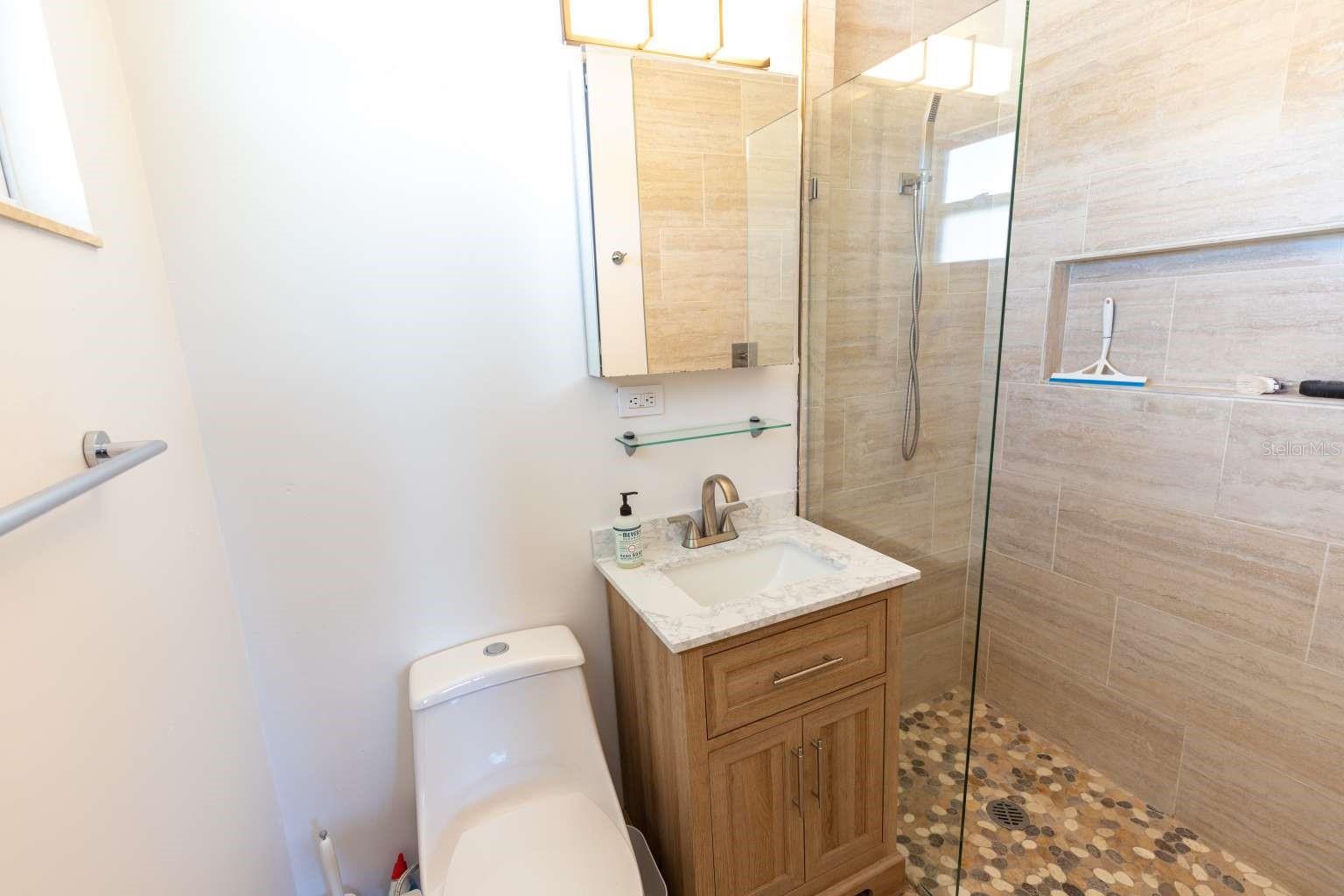 LAKEWOOD ESTATES SUB OF TR 14 - Residential