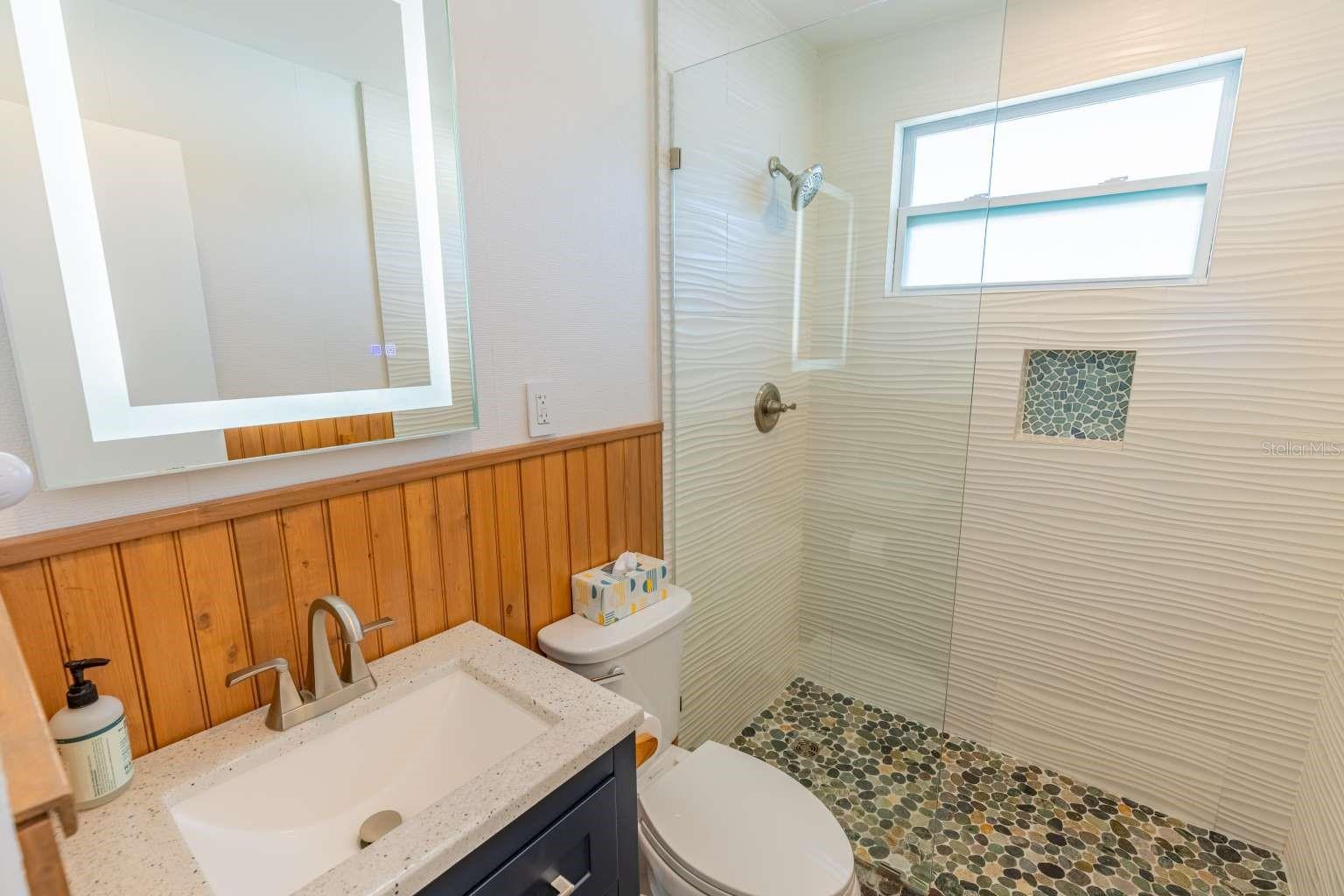 LAKEWOOD ESTATES SUB OF TR 14 - Residential