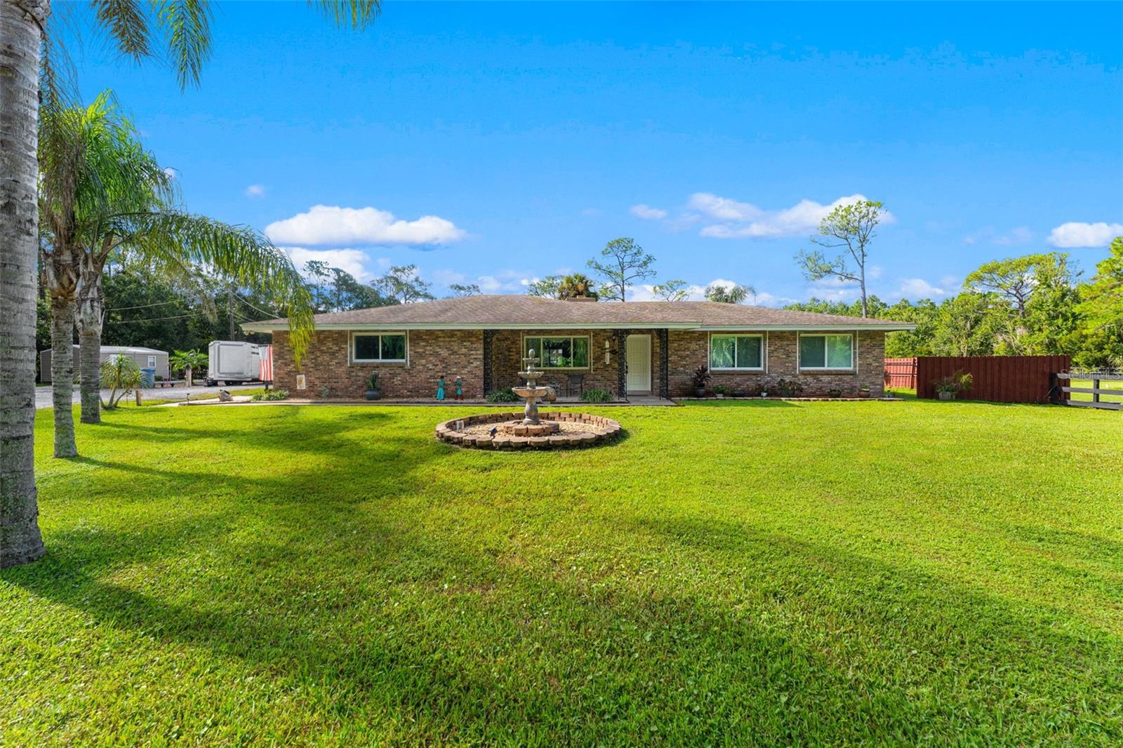 2131 W POINSETTIA DRIVE