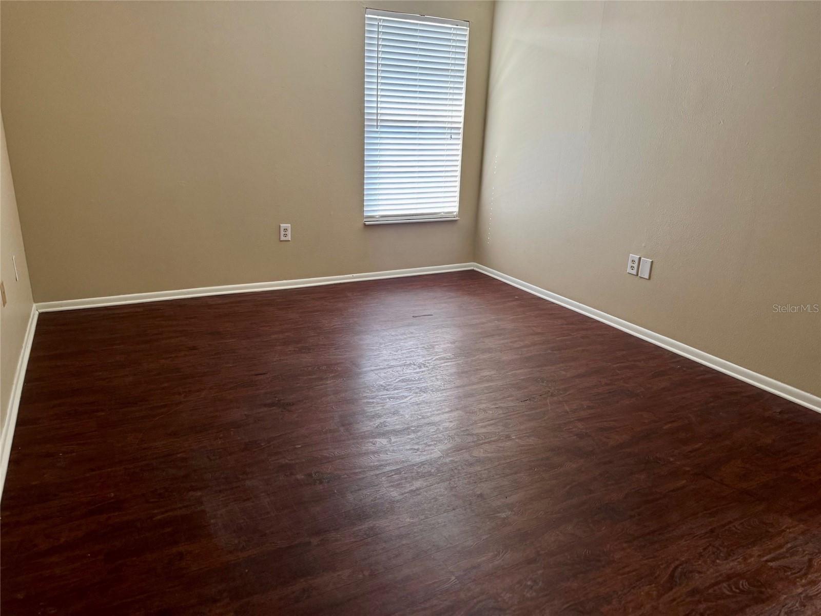 THE OAKS UNIT VI A CONDO - Residential Lease