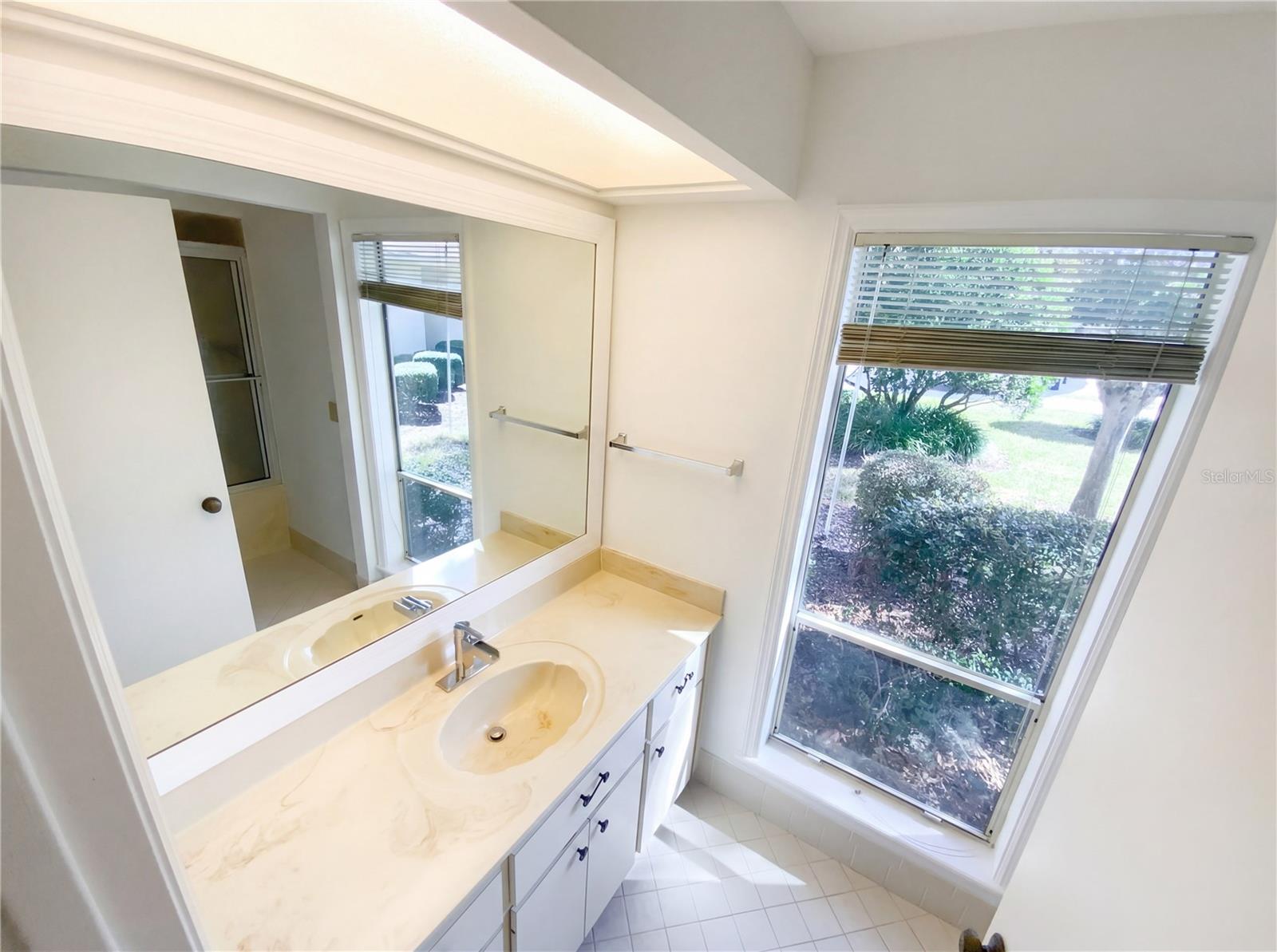 ARBOR COURT THIRD ADD - Residential