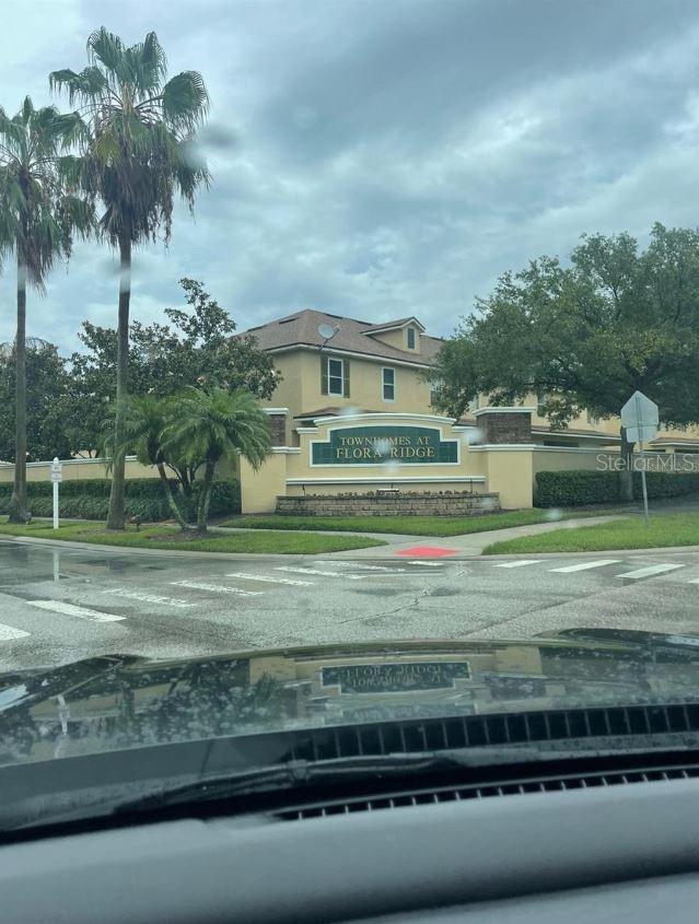 TOWNHOMES FLORA RIDGE - Residential Lease