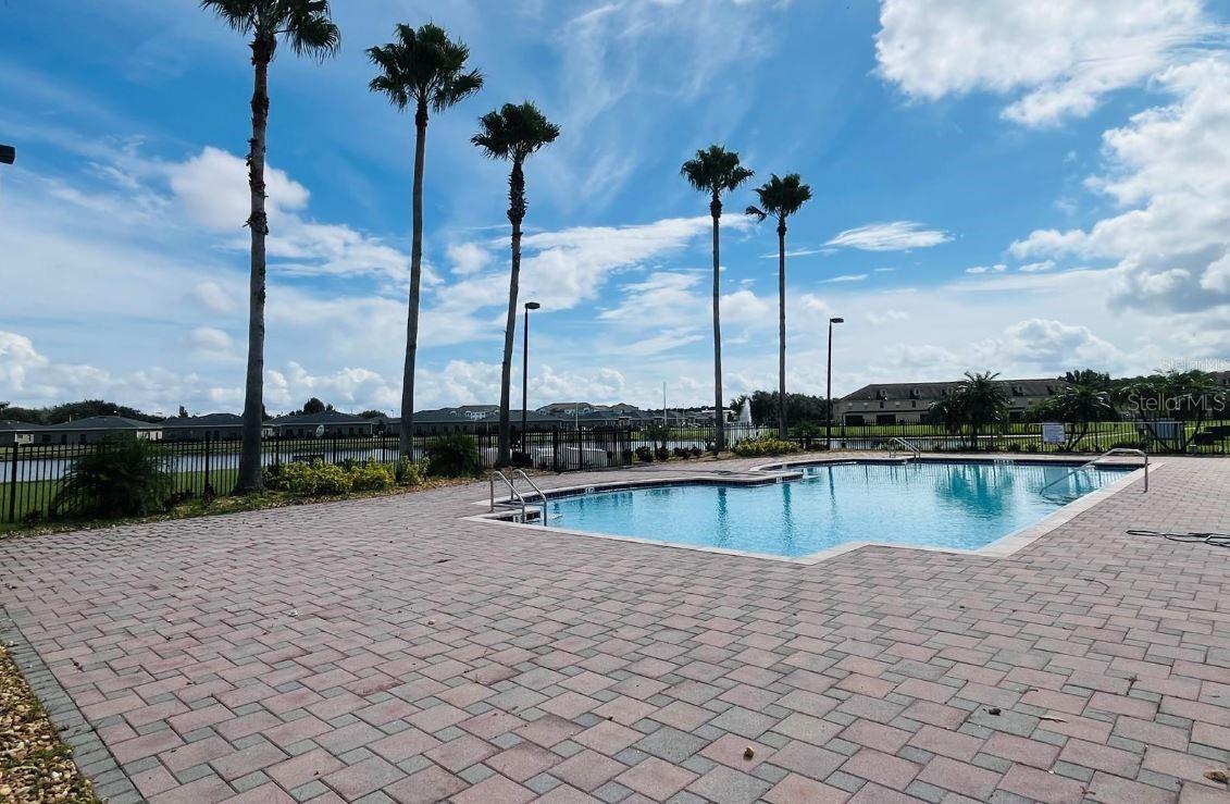 TOWNHOMES FLORA RIDGE - Residential Lease