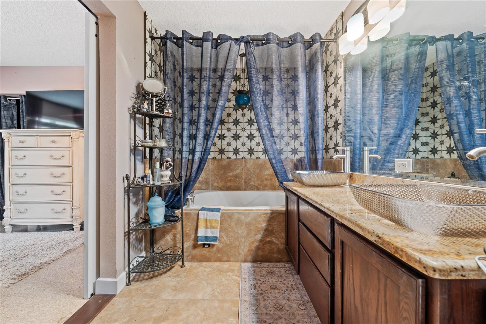 SPORTSMANS PARADISE - Residential