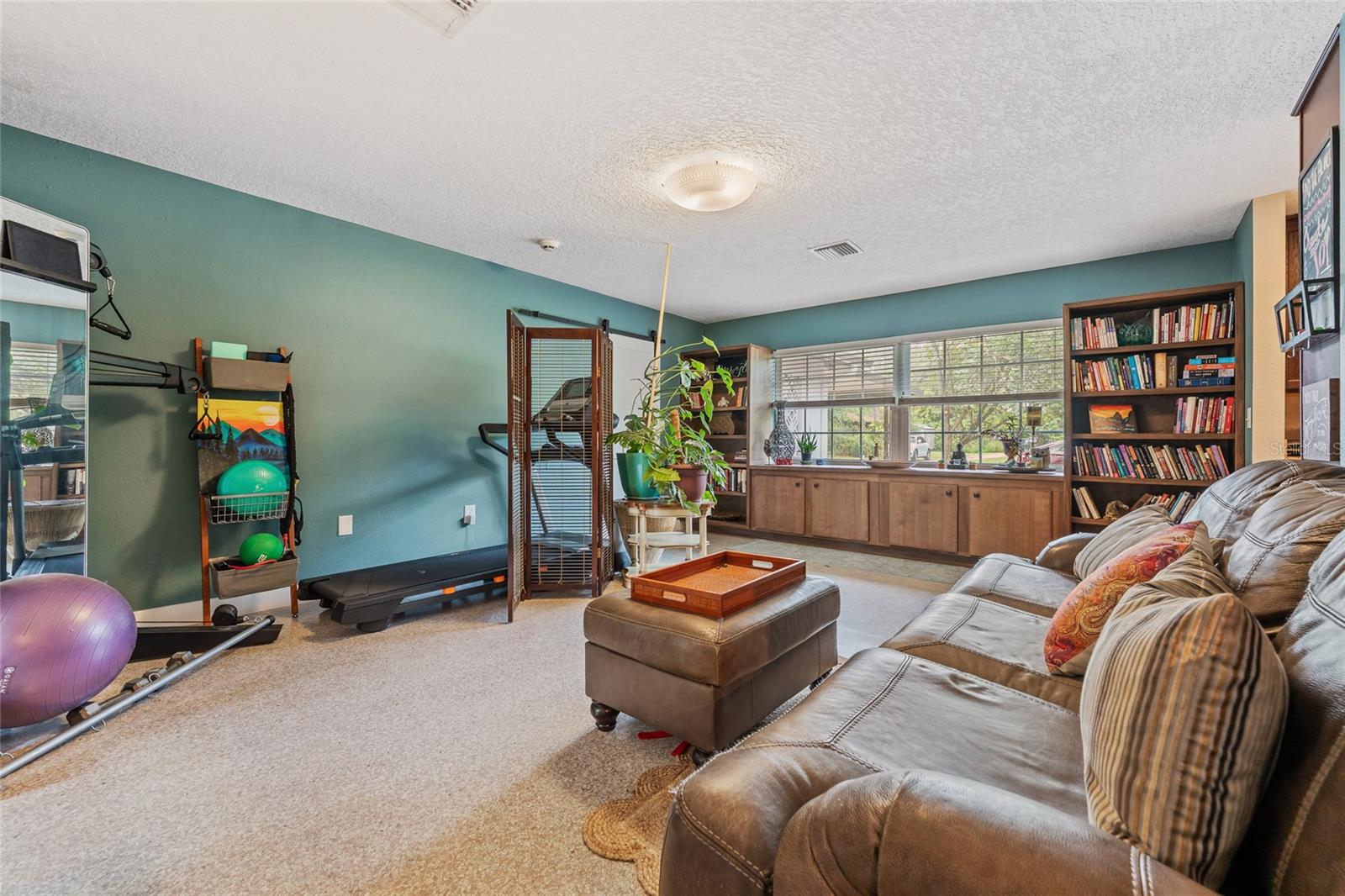 SPORTSMANS PARADISE - Residential