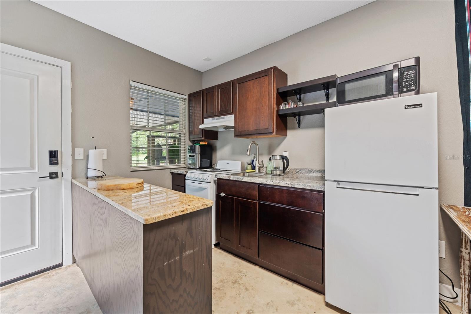 SPORTSMANS PARADISE - Residential