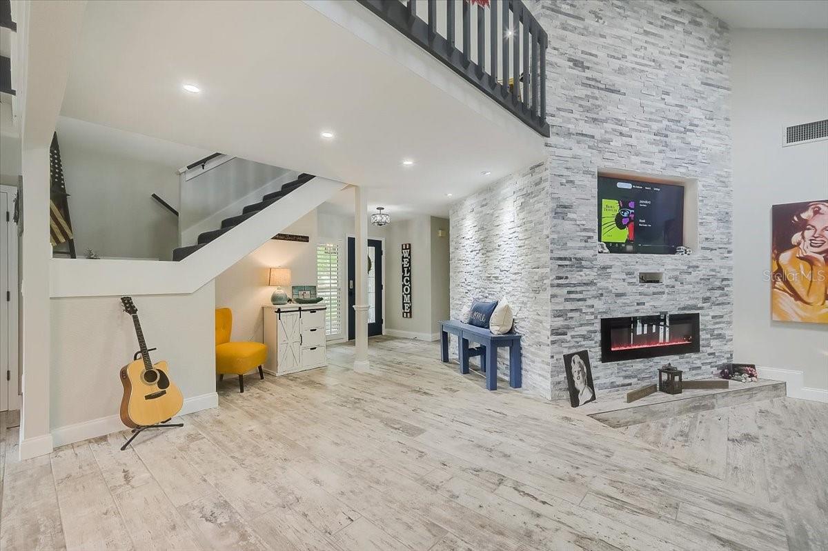 1939 BAYWOOD PLACE