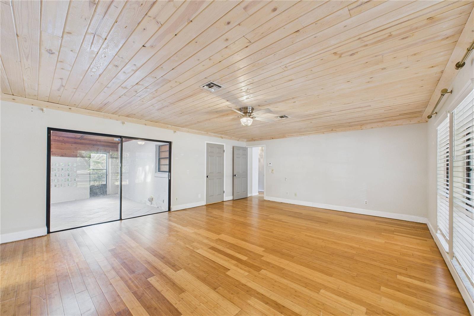 MAJESTIC OAKS - Residential