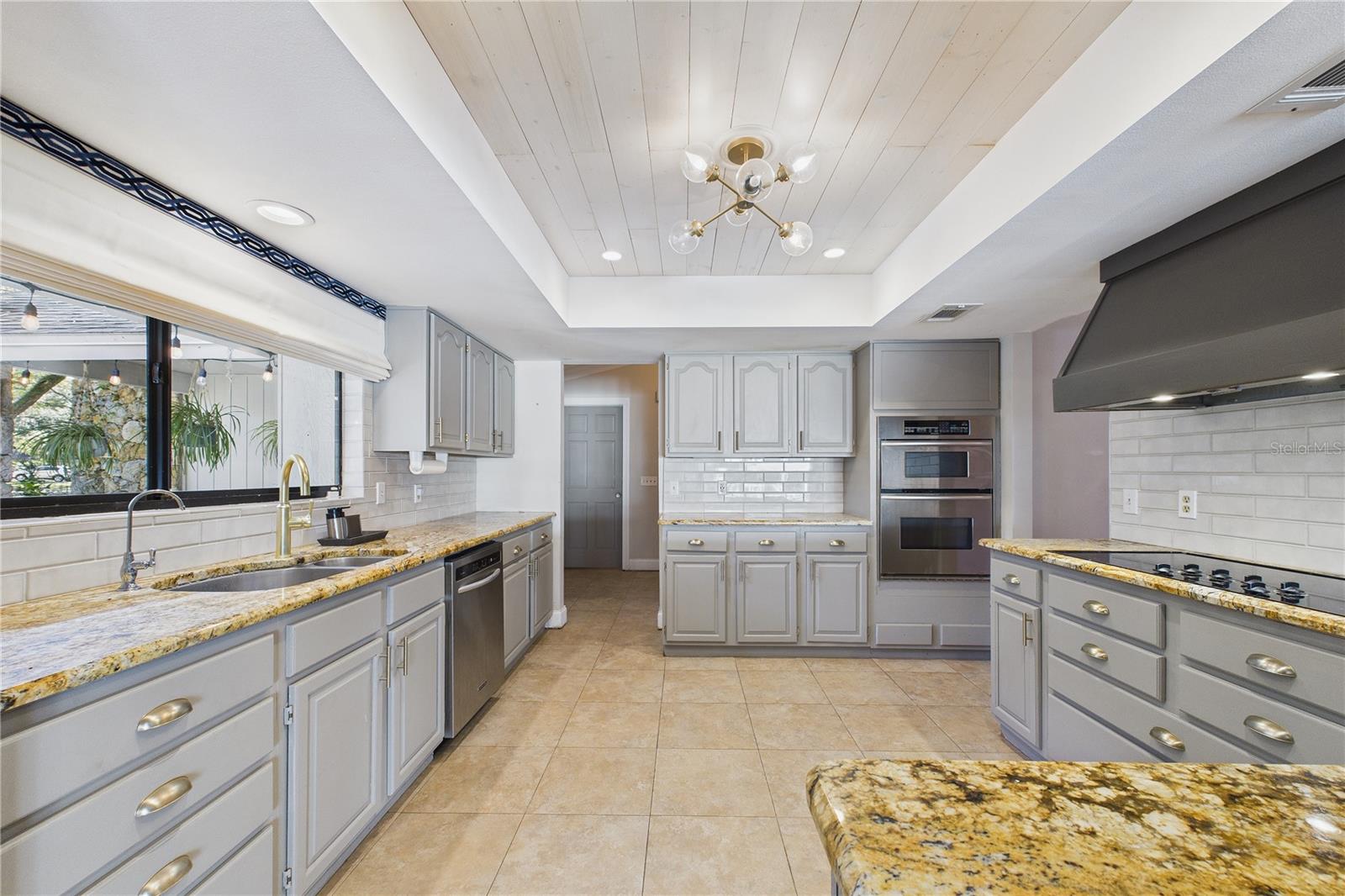 MAJESTIC OAKS - Residential